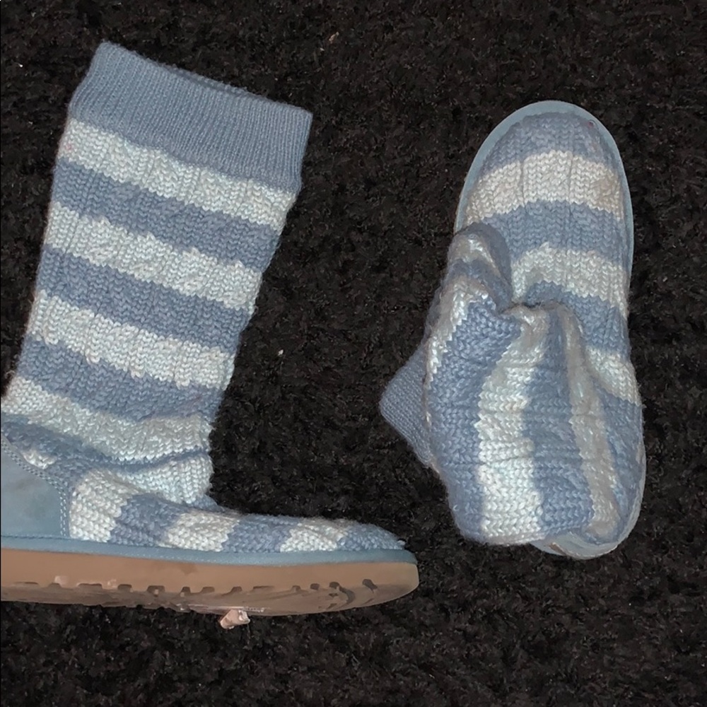 Knitted Uggs.
